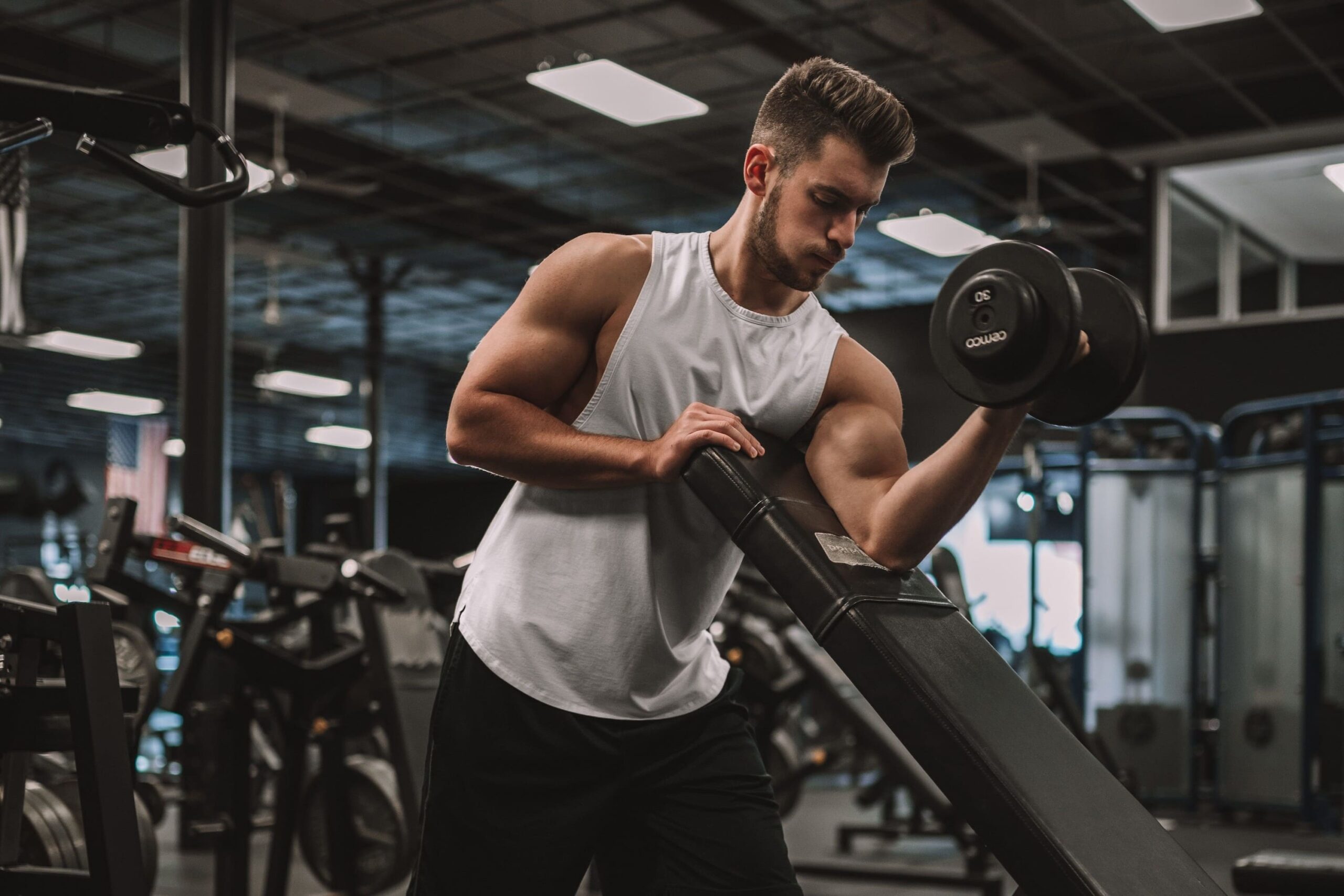 Lift More Weight or Increase Sets? How to Grow Your Muscles