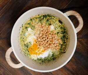 Chickpea & Spinach Curry with Coconut Milk
